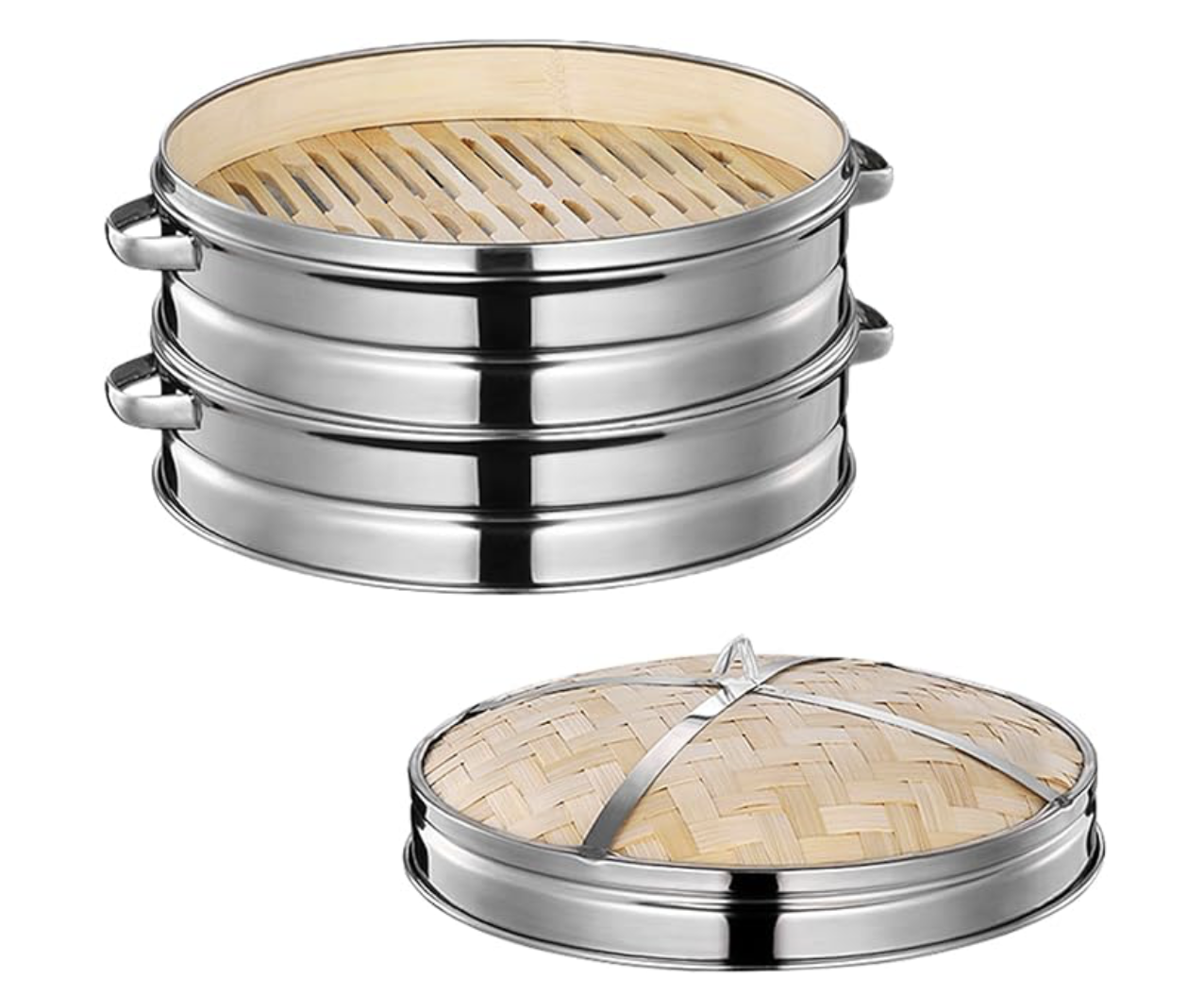 Le CUISEUR BAMBOU POUR VAPEURS CHINOISES (6 niveaux 26cm) comprend deux cuiseurs à vapeur en bambou empilés avec des poignées en métal et des fonds en bambou, présentés au-dessus d'un couvercle en bambou tressé assorti avec un bord et une poignée en métal.