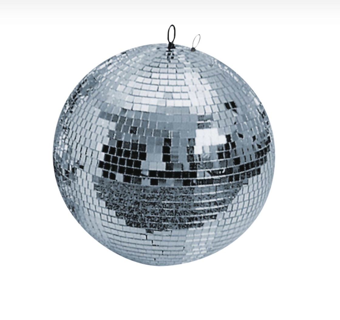 La BOULE À FACETTES (40cm de diamètre) est une boule disco argentée avec des petits carreaux en miroir, suspendue par une boucle en métal sur un fond blanc uni.